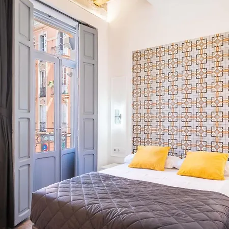 Classy Studio Apartment With Unique Design Valencia Exterior photo