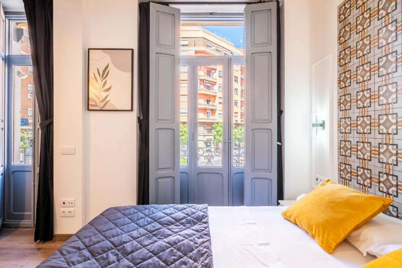 Classy With Unique Design Apartment Valencia