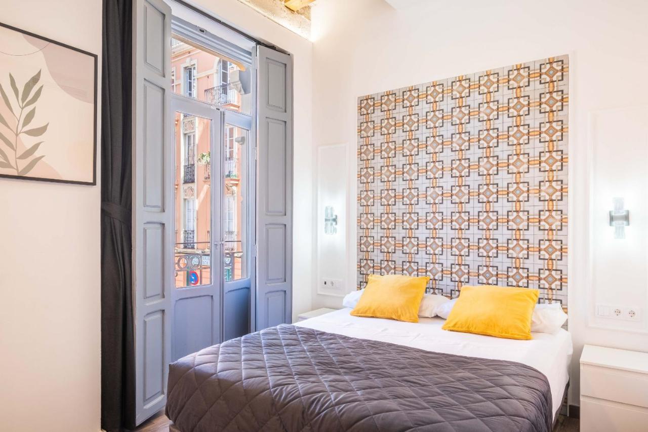 Classy With Unique Design Apartment Valencia